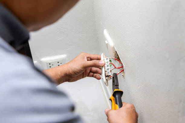 Best Local Electrician Companies  in Tunnel Hill, GA